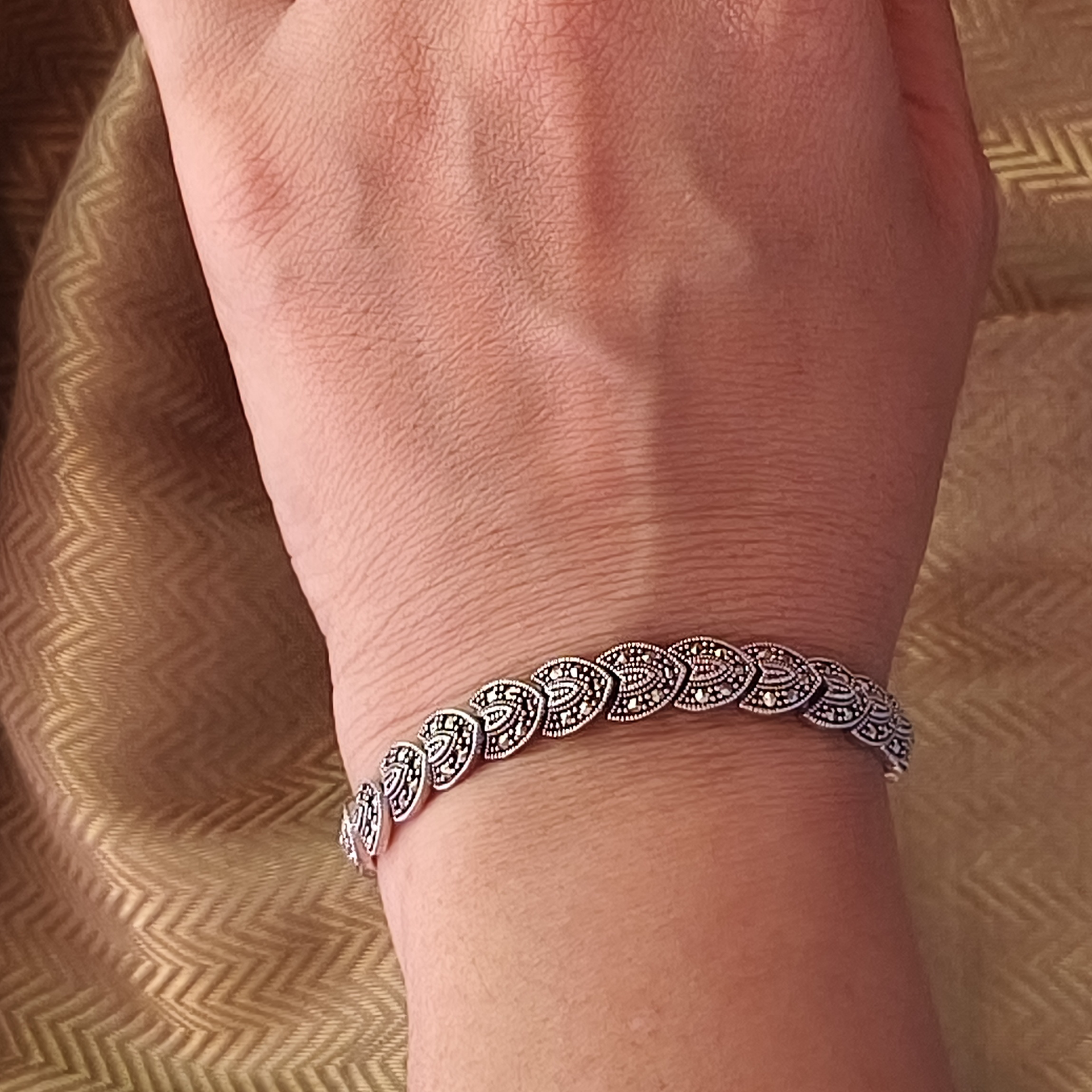 Marcasite leaf bracelet